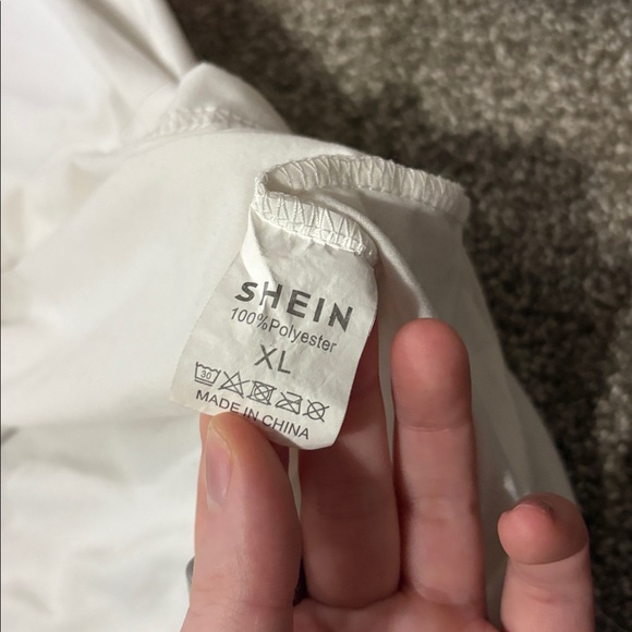 SHEIN White Polyester T-Shirt - Picture 2 of 3